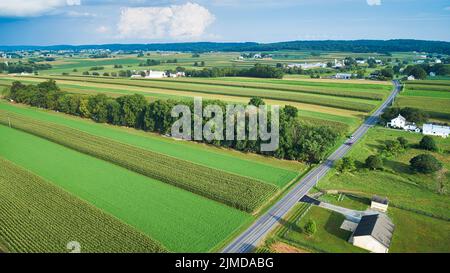 Luftaufnahme der schönen Farm Land und Landschaft Stockfoto