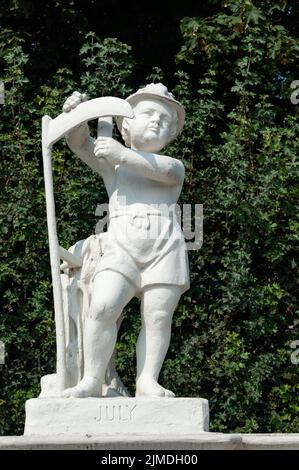 Allegorische Skulptur im Belvedere Park, Wien Stockfoto