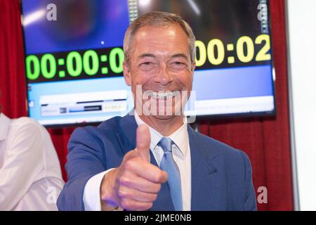 Dallas, Usa. 05. August 2022. Nigel Farage nimmt an der CPAC Texas 2022 Konferenz im Hilton Anatole Teil (Foto: Lev Radin/Pacific Press) Quelle: Pacific Press Media Production Corp./Alamy Live News Stockfoto