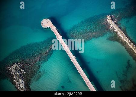 Pier von Marina di Massa Italien Stockfoto