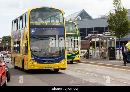 Bournemouth Yellow Buses ging in die Verwaltung und alle Dienste eingestellt 4. August. Fotos, die am letzten Tag aufgenommen wurden Stockfoto