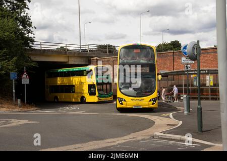 Bournemouth Yellow Buses ging in die Verwaltung und alle Dienste eingestellt 4. August. Fotos, die am letzten Tag aufgenommen wurden Stockfoto