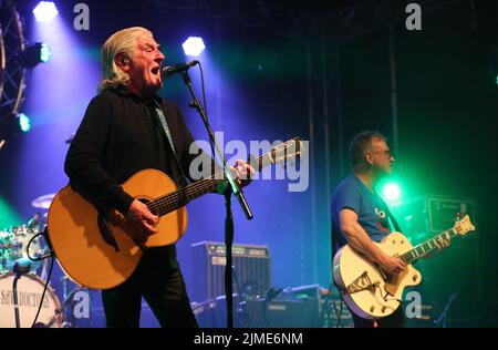 5.. August 2022. Die Saw Doctors headlinten das Wickham Festival in Hampshire mit einer exklusiven Aufführung des britischen Festivals. Credit SMI/Alamy Live News Stockfoto