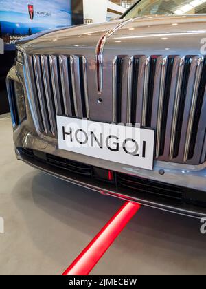 Rise of China, Hongqi Luxury Car, auf der Ausstellung, Flughafen Oslo, Oslo, Norwegen, Europa. Stockfoto