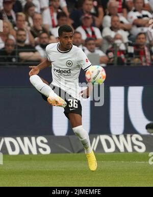 5.. August 2022, Deutsche Bank Park, Frankfurt, GER, 1. FBL, Eintracht Frankfurt vs FC Bayern München, DFL-Vorschriften verbieten die Verwendung von Fotografien als Bildsequenzen und/oder quasi-Video. Im Bild Ansgar Knauff (Frankfurt) Stockfoto