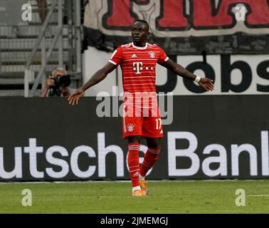 5.. August 2022, Deutsche Bank Park, Frankfurt, GER, 1. FBL, Eintracht Frankfurt vs FC Bayern München, DFL-Vorschriften verbieten die Verwendung von Fotografien als Bildsequenzen und/oder quasi-Video. Im Bild Sadio Mane (München) Stockfoto