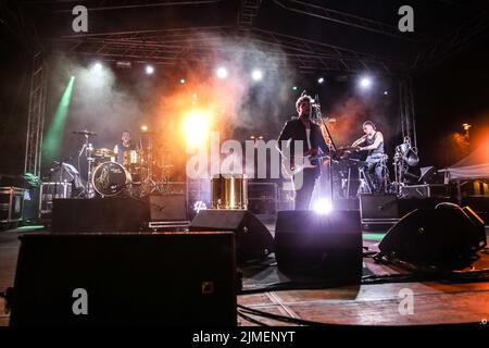 Urgnano Bg, Italien. 05. August 2022. Antonio Stash Fiordispino, Alex Fiordispino, Daniele Mona (die Koloren) während der Koloren, Musikkonzert in Urgnano BG, Italien, August 05 2022 Credit: Independent Photo Agency/Alamy Live News Stockfoto