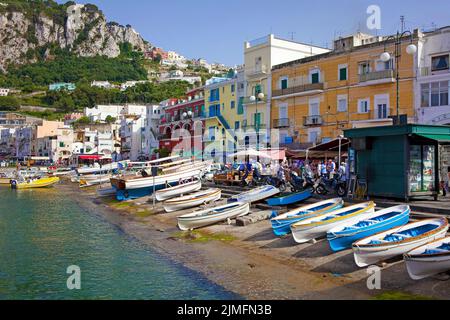 Fischerboote an der Marina Grande, Capri Insel, Golf von Neapel, Italien, Meer, Europa Stockfoto