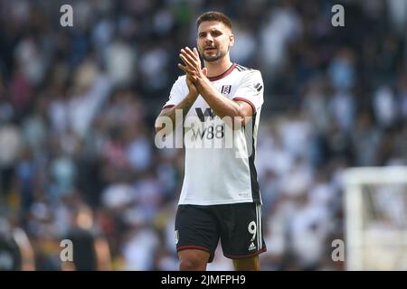 London, Großbritannien. 06. August 2022. Aleksandar Mitrovi? Von Fulham während des Premier League-Spiels zwischen Fulham und Liverpool im Craven Cottage, London, England am 6. August 2022. Foto von Salvio Calabrese. Nur zur redaktionellen Verwendung, Lizenz für kommerzielle Nutzung erforderlich. Keine Verwendung bei Wetten, Spielen oder Veröffentlichungen einzelner Clubs/Vereine/Spieler. Kredit: UK Sports Pics Ltd/Alamy Live Nachrichten Stockfoto