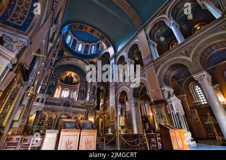 Innenräume der Heiligen Metropolischen Kirche der Verkündigung an die Jungfrau Maria in Athen Stockfoto