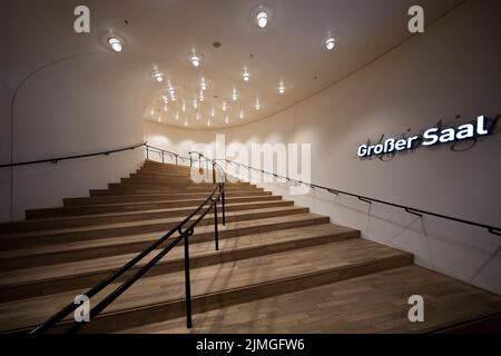 Zugang zur Großen Konzerthalle von der öffentlichen Aussichtsplattform, Elbphilharmonie, Hamburg, Deutschland Stockfoto