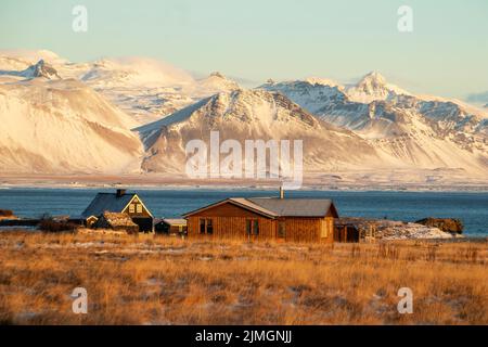 Der wunderschöne Arnarstapi auf der Snaefellsness Halbinsel, Island, Europa Stockfoto