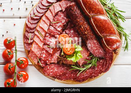 Restaurant Küche Menü verschiedene Salami-Teller Stockfoto