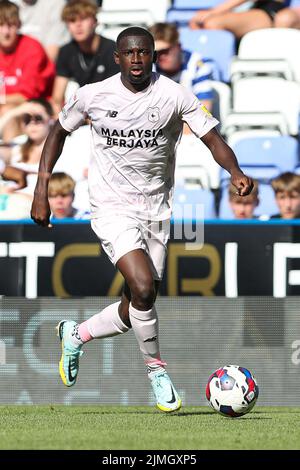 Jamilu Collins von Cardiff in Aktion während des Spiels der Sky Bet Championship im Select Car Leasing Stadium, Reading. Bilddatum: Samstag, 6. August 2022. Stockfoto