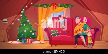 Glückliche Familie feiern Weihnachten im Chalet-Haus. Vektor-Cartoon-Illustration des Dachgeschosses mit Weihnachtsbaum, Geschenke, Paar auf der Couch sitzen und schneiden Stock Vektor