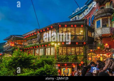 Die Stadt Jiuzhai und der blaue Himmel (Taiwan) Stockfoto