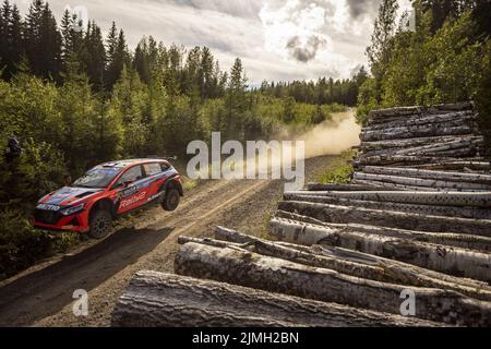 21 SUNINEN Teemu (FIN), MARKKULA Mikko (FIN), Toksport WRT, Skoda Fabia Evo, Aktion während der Rallye Finnland 2022, 8. Runde der WRC World Rally Car Championship 2022, vom 4. Bis 7. August 2022 in Jyvaskyla, Finnland - Foto: Nikos Katikis/DPPI/LiveMedia Stockfoto