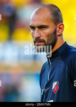 WAALWIJK, NIEDERLANDE - 6. AUGUST: Bas Leon Dost des FC Utrecht vor dem niederländischen Eredivisie-Spiel zwischen RKC Waalwijk und FC Utrecht am 6. August 2022 im Mandemakers Stadion in Waalwijk, Niederlande (Foto: Geert van Erven/Orange Picts) Stockfoto