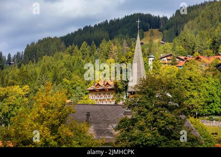 Wengen, Schweiz Blick auf die Stadt und die Kirche Stockfoto