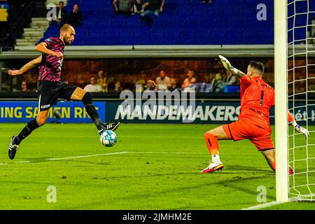 WAALWIJK, NIEDERLANDE - 6. AUGUST: Bas Leon Dost des FC Utrecht während des niederländischen Eredivisie-Spiels zwischen RKC Waalwijk und FC Utrecht am 6. August 2022 im Mandemakers Stadion in Waalwijk, Niederlande (Foto: Geert van Erven/Orange Picts) Stockfoto