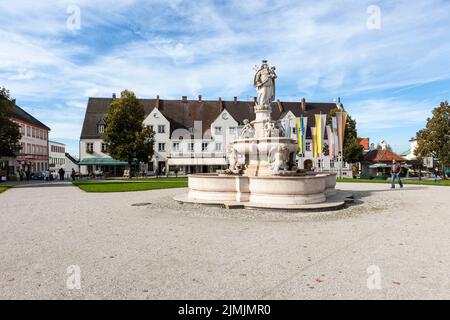 Rathaus und Hotel Post am Kapellplatz, Altötting, Bayern, Deutschland Stockfoto