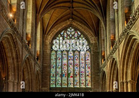 Buntglasfenster in der Kathedrale, Chester, Cheshire, England Stockfoto