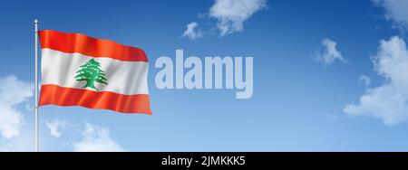 Libanesische Flagge isoliert auf einem blauen Himmel. Horizontales Banner Stockfoto