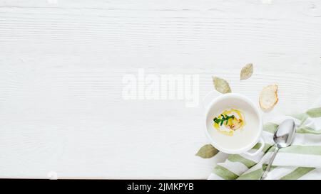 Food Rezept Schüssel cremig pürierte Pilzsuppe Stockfoto