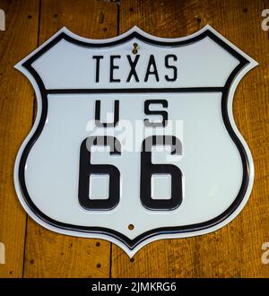 Das Straßenschild TEXAS US 66 Stockfoto