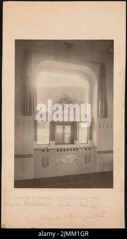 Wolkenstein San Micheli (1873-1910), Arthur, Heidelberg (1904-1905): Kleiner Raum mit Fenster. Foto auf Karton, 34 x 18,9 cm (einschließlich Scankanten) Stockfoto