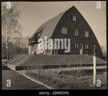 Poelzig Hans (1869-1936), Wohnhaus Fritz Steinert, Krefeld (ohne Jahr): Perspektivischer Gartenblick. Foto auf Papier, 51,2 x 61,4 cm (einschließlich Scankanten) Stockfoto