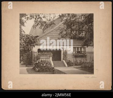 Poelzig Hans (1869-1936), Kunst- und Handelsausstellung 1904 in Breslau. Einfamilienhaus (1904): Eingangsseite. Foto auf Karton, 37,3 x 45,9 cm (einschließlich Scankanten) Stockfoto