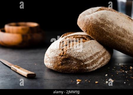 Vorderansicht Brotmessertisch Stockfoto