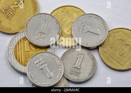 Neue israelische Schekel Münzen 6 einen Schekel Münzen Stockfotografie -  Alamy