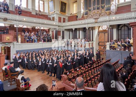Abschlussfeier der Oxford University im Sheldonian Theatre, August 2022 Stockfoto