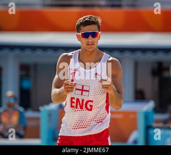 BIRMINGHAM, GROSSBRITANNIEN. 06. August 2022. Javier BELLO aus England während des Beach Volleyball Halbfinals von Birmingham 2022 - Commonwealth Games auf dem Smithfield Market am Samstag, 06. August 2022 in BIRMINGHAM, GROSSBRITANNIEN. Kredit: Taka Wu/Alamy Live Nachrichten Stockfoto