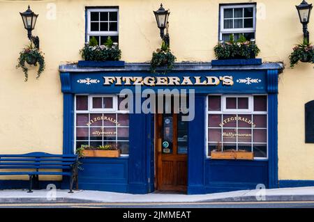 Drehort für die BBC-Serie Ballykissangel, Fitzgerald's Pub in Avoca, Irland. Stockfoto