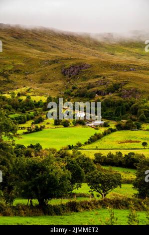 CAHA Mountains in der Nähe von Healy's Pass auf der Beara-Halbinsel in Irland. Stockfoto