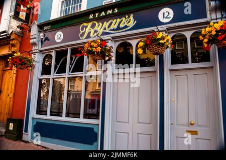 Pub in Cobh, Irland. Stockfoto