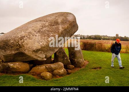 Brownshill Dolmen soll den schwersten Schlussstein in Europa haben, County Carlow, Irland. Stockfoto