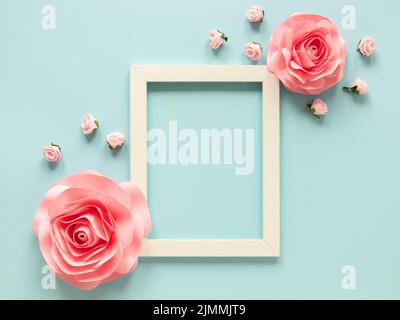 Draufsicht Rahmen mit Papier Blumen Frauen s day Stockfoto