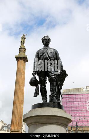 George Square, Glasgow, Schottland, Großbritannien. Statue von Colin Campbell, Feldmarschall Lord Clyde von John Henry Foley Stockfoto