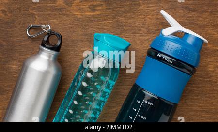 Thermos Fitness Flaschen Wasser Stockfoto