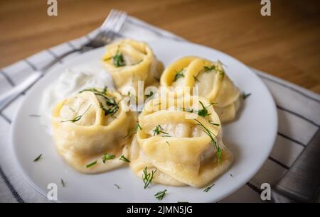 Nationale kasachische und usbekische Küche - Manti mit Meet Stockfoto