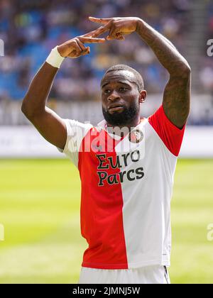 Arnhem - Lutsharel Geertruida von Feyenoord feiert den 2-5 während des Spiels zwischen Vitesse und Feyenoord am 7. August 2022 in Arnhem, Niederlande. (Box-to-Box-Bilder/Yannick Verhoeven) Stockfoto