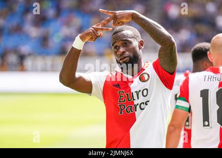 Arnhem - Lutsharel Geertruida von Feyenoord feiert den 2-5 während des Spiels zwischen Vitesse und Feyenoord am 7. August 2022 in Arnhem, Niederlande. (Box-to-Box-Bilder/Yannick Verhoeven) Stockfoto