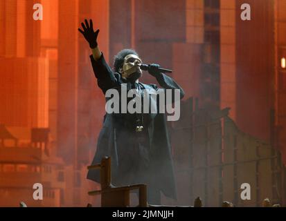 Miami Gardens, FL, USA. 06. August 2022. The Weeknd tritt während der After Hours Til Dawn Global Stadium Tour am 6. August 2022 im Hard Rock Stadium in Miami Gardens, Florida, auf. Kredit: Mpi04/Media Punch/Alamy Live Nachrichten Stockfoto