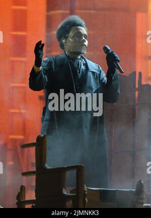 MIAMI GARDENS, FL - 06. AUGUST: The Weeknd tritt während der After Hours Til Dawn Global Stadium Tour am 6. August 2022 im Hard Rock Stadium in Miami Gardens, Florida, auf. Kredit: mpi04/MediaPunch Stockfoto
