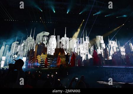 MIAMI GARDENS, FL - 06. AUGUST: The Weeknd tritt während der After Hours Til Dawn Global Stadium Tour am 6. August 2022 im Hard Rock Stadium in Miami Gardens, Florida, auf. Kredit: mpi04/MediaPunch Stockfoto