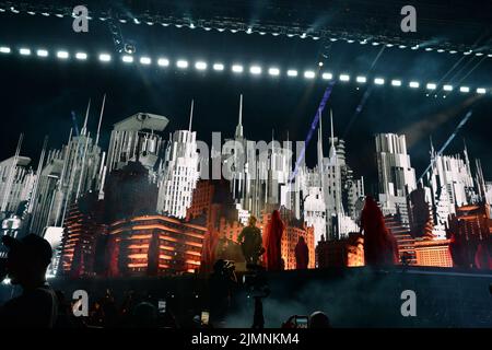 MIAMI GARDENS, FL - 06. AUGUST: The Weeknd tritt während der After Hours Til Dawn Global Stadium Tour am 6. August 2022 im Hard Rock Stadium in Miami Gardens, Florida, auf. Kredit: mpi04/MediaPunch Stockfoto